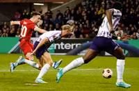 Liverpool ‘thua oan’ đội bóng yếu của Pháp?