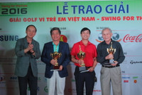 1,5 tỷ đồng hỗ trợ HSSV nghèo vượt khó, học giỏi ảnh 2 1,5 tỷ đồng hỗ trợ HSSV nghèo vượt khó, học giỏi ảnh 2