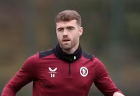 Top 12 cầu thủ 'ngồi mát ăn bát vàng’ tại Ngoại hạng Anh 