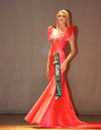 Mỹ nhân bóng chuyền đoạt 4 danh hiệu Hoa hậu