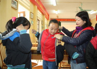 Trường ĐH Sư phạm Thái Nguyên “Tặng hoa nhà giáo vùng cao” ảnh 3 Trường ĐH Sư phạm Thái Nguyên “Tặng hoa nhà giáo vùng cao” ảnh 3