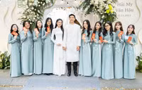 Đoàn Văn Hậu ngồi xích lô, tái hiện đám cưới xưa đến đón cô dâu Doãn Hải My 