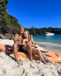 Những nàng WAGS 'nóng bỏng' lại kiếm tiền cực giỏi ở Ngoại hạng Anh