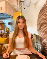 Những nàng WAGS 'nóng bỏng' lại kiếm tiền cực giỏi ở Ngoại hạng Anh