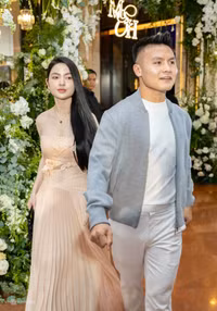 HLV Park Hang-seo và dàn ‘soái ca’ mừng đám cưới Đoàn Văn Hậu – Doãn Hải My