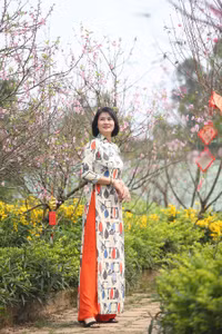 Hoa khôi bóng chuyền Kim Huệ lấy bằng Thạc sĩ ở tuổi 42