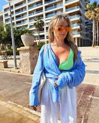 Ảnh mới của nàng WAG ‘nóng bỏng nhất Ngoại hạng Anh' khiến ai nấy trầm trồ