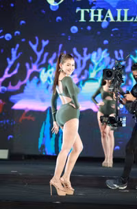  ‘Thiên thần chạy bộ’ Thái Lan gây sốt cộng đồng mạng 