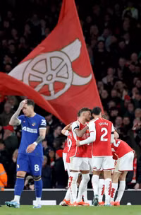 Arsenal thắng lịch sử trước Chelsea, bỏ xa Man City trên bảng xếp hạng