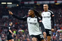 Chùm ảnh: Maguire ghi bàn, Man Utd vẫn thua sốc Fulham 