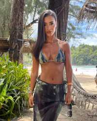 Lộ diện các nàng WAGs xinh như mộng của tuyển Australia 