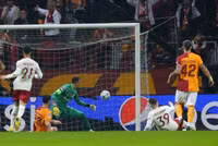 Siêu máy tính dự đoán 'số phận' Man United và Man City tại Champions League