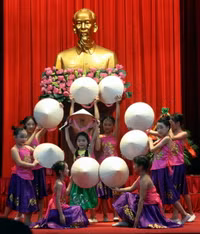 Những bông hoa tươi thắm ngành Giáo dục Quảng Ninh dâng Bác ảnh 7