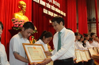 Những bông hoa tươi thắm ngành Giáo dục Quảng Ninh dâng Bác ảnh 4 Những bông hoa tươi thắm ngành Giáo dục Quảng Ninh dâng Bác ảnh 4