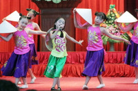 Những bông hoa tươi thắm ngành Giáo dục Quảng Ninh dâng Bác ảnh 8 Những bông hoa tươi thắm ngành Giáo dục Quảng Ninh dâng Bác ảnh 8