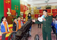 Học sinh tiểu học tập làm chiến sỹ ảnh 1 Học sinh tiểu học tập làm chiến sỹ ảnh 1