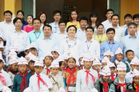 Bộ trưởng Phùng Xuân Nhạ thăm những trường học khó khăn nhất tỉnh Lào Cai ảnh 4