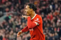 Cổ động viên kéo đến kín sân tri ân HLV Klopp, Liverpool thắng đậm tại Cup FA 