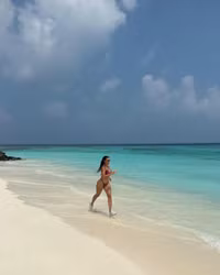 Bạn gái Ronaldo đón sinh nhật tuổi 30 'hoành tráng'