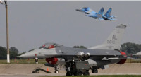 Nhận định khu vực đầu tiên chiến đấu cơ F-16 tấn công