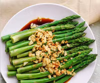 Những loại rau có tác dụng dưỡng xương hiệu quả bán nhiều ở chợ Việt 