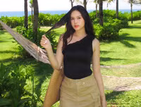 Ảnh Tết của Thành Chung và vợ hot girl nhận 'mưa' lời khen