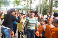 Ngộ nghĩnh học sinh Tiểu học trong hoạt động giáo dục ngoại khóa ảnh 7