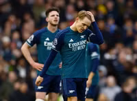 Tottenham tưng bừng chào năm mới, giao thừa buồn cho Arsenal 