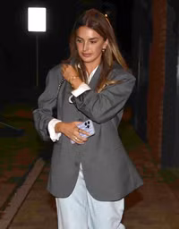 Cầu thủ Grealish mặc xấu nhất Ngoại hạng Anh