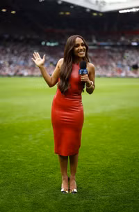 Nữ tuyển thủ Anh ‘hở bạo’ tại sự kiện lớn