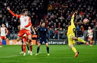 Chùm ảnh: Bayern Munich và PSG vào tứ kết Champions League nhờ 'hảo thủ' 