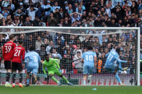 Chùm ảnh: Man United lầm lũi rời sân dù vào chung kết FA Cup