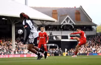 Liverpool soán vị trí Man City, trở lại đường đua vô địch 