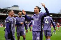  Thua Liverpool phút 99, ông chủ Nottingham ‘hỏi tội’ trọng tài