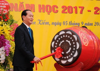 Chủ tịch nước Trần Đại Quang dự khai giảng năm học mới tại Trường THCS Trưng Vương - Hà Nội ảnh 2  Chủ tịch nước Trần Đại Quang dự khai giảng năm học mới tại Trường THCS Trưng Vương - Hà Nội ảnh 2