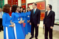 Bộ trưởng Bộ GD&ĐT Phùng Xuân Nhạ gửi thư chúc mừng nhân dịp năm học mới 2017-2018 ảnh 6  Bộ trưởng Bộ GD&ĐT Phùng Xuân Nhạ gửi thư chúc mừng nhân dịp năm học mới 2017-2018 ảnh 6