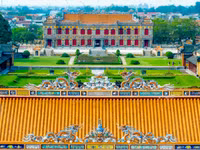 Cận cảnh điện Kiến Trung trăm tỉ mở cửa miễn phí đón khách dịp Tết