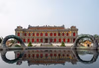 Cận cảnh điện Kiến Trung trăm tỉ mở cửa miễn phí đón khách dịp Tết