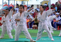 Hội khỏe bé mầm non: Đôi mắt tròn xinh, đôi chân nhanh nhẹn ảnh 8