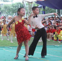 Hội khỏe bé mầm non: Đôi mắt tròn xinh, đôi chân nhanh nhẹn ảnh 9