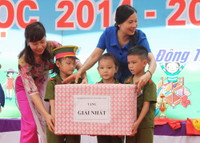 Hội khỏe bé mầm non: Đôi mắt tròn xinh, đôi chân nhanh nhẹn ảnh 15