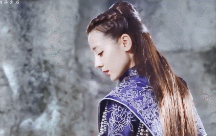 "Tam sinh tam thế Chẩm thượng thư": Lộ cảnh Địch Lệ Nhiệt Ba mặc váy cưới nhưng không đẹp bằng Dương Mịch - Ảnh 3. "Tam sinh tam thế Chẩm thượng thư": Lộ cảnh Địch Lệ Nhiệt Ba mặc váy cưới nhưng không đẹp bằng Dương Mịch - Ảnh 3.