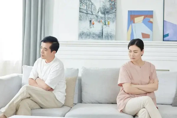 Trong số những điều đàn ông không ưa ở phụ nữ, “cằn nhằn” ở vị trí số một. (Ảnh: ITN).