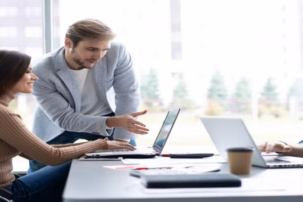 Kim Ngưu công việc suôn sẻ, Thiên Bình tình cảm thăng hoa ngày 27/7