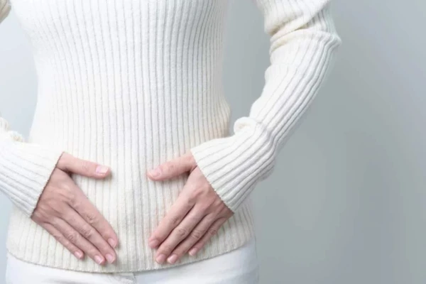 Dạ dày là cơ quan chính của hệ tiêu hóa, dễ bị rối loạn tiêu hóa khi gặp kích thích lạnh. (Ảnh: ITN)