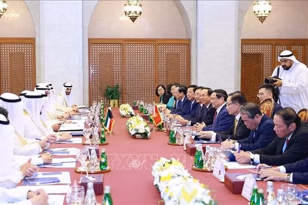 Thủ tướng Phạm Minh Chính hội đàm với Thủ tướng Kuwait