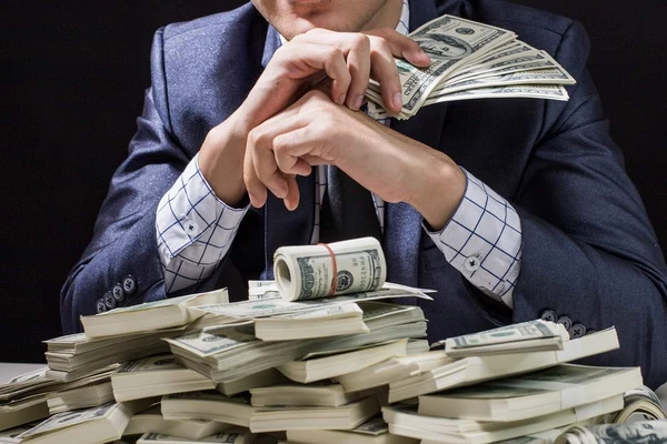 4 con giáp giỏi kiếm tiền, may mắn còn nhân đôi vào cuối tuần