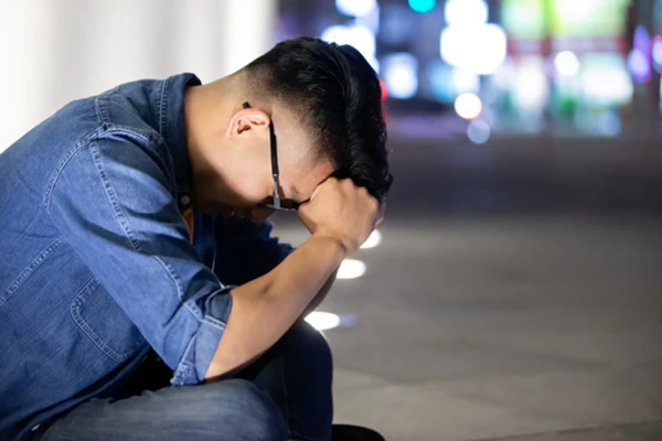 Được ở bên bạn khi say, dù anh ấy cảm thấy khó chịu về mặt thể xác, nhưng trong lòng anh ấy vẫn sẽ vui vẻ. (Ảnh: ITN).