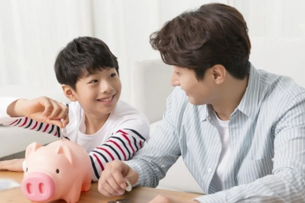 Các bậc phụ huynh nên chuẩn bị một danh sách mong muốn để trẻ học cách trì hoãn thỏa mãn. (Ảnh: ITN)