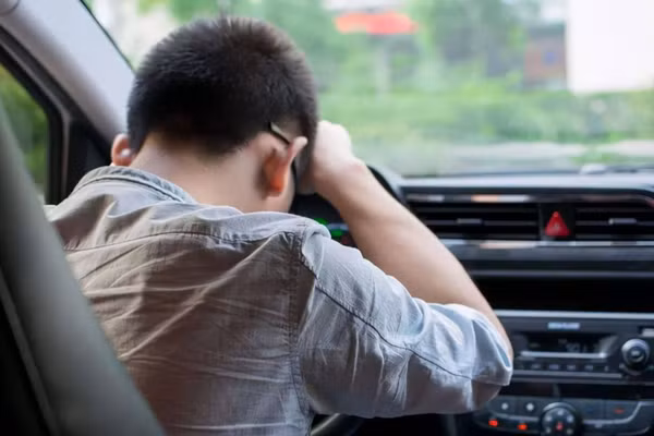 Các tín hiệu thiếu sắt thực ra không nhiều, nhưng mỗi tín hiệu đều rất cụ thể, trong đó phổ biến nhất là trạng thái dù ngủ thế nào cũng thấy mệt mỏi. (Ảnh: ITN)